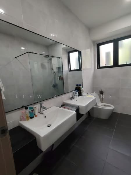 2-storey Terraced House for Rent in Cyberjaya (Selangor) - Liew She Anne - Bathroom - PropertyGuru.com.my