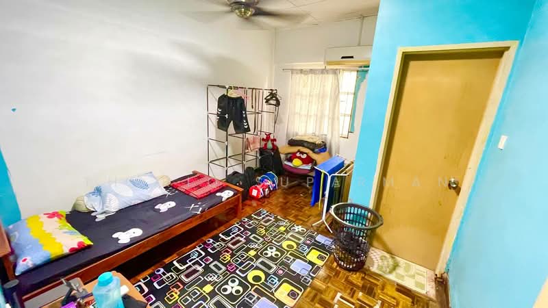 Rumah Teres 2-Tingkat untuk Dijual di Seksyen 8 (Kota Damansara) - Thoriq Suparman - Bedroom - PropertyGuru.com.my