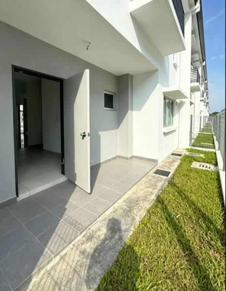 Rumah Teres 2-Tingkat untuk Dijual di Klang (Selangor) - John Tee - Exterior - PropertyGuru.com.my