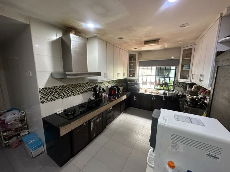 Bungalow House for Sale in Kubang Buaya (Kuantan) - Idham Che'Ali - Kitchen - PropertyGuru.com.my