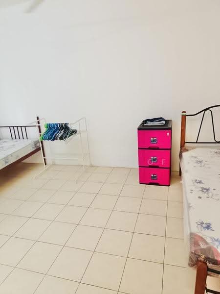Pangsapuri untuk Disewa di Pusat Komersial Seksyen 7 - Erin Yusof - Bedroom - PropertyGuru.com.my