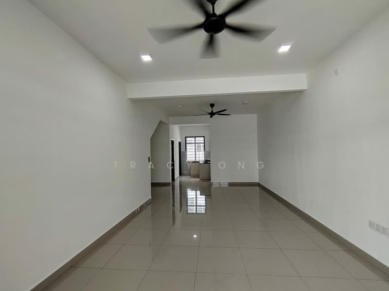 Rumah Teres 2-Tingkat untuk Disewa di Bandar Dato Onn (Tebrau) - Tracy Ong - Living Room - PropertyGuru.com.my