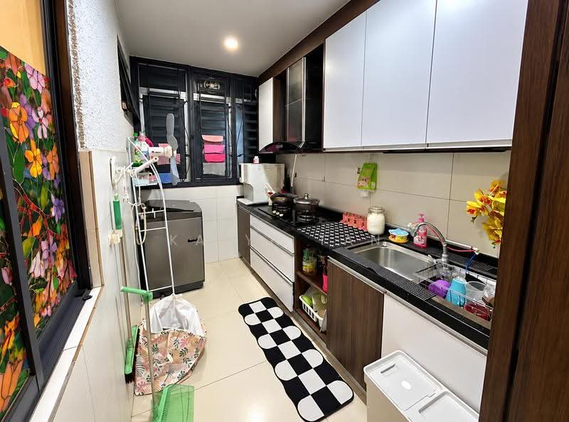 Condominium for Sale at Wellesley Residences - Kalyn Tan - Kitchen - PropertyGuru.com.my