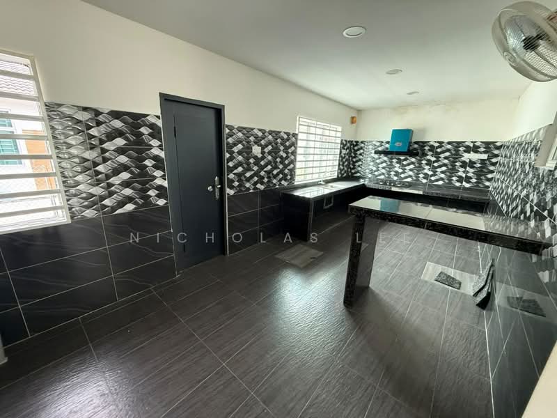 1-storey Terraced House for Rent in Lahat (Perak) - Nicholas Lee - Kitchen - PropertyGuru.com.my