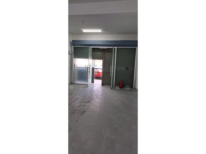 Shop / Office for Rent in Klang (Selangor) - Ruby Ng - Entrance - PropertyGuru.com.my