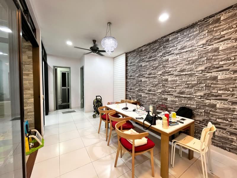 Cluster House for Sale in Setia Tropika (Johor Bahru) - Simpson Poh - Dining Room - PropertyGuru.com.my
