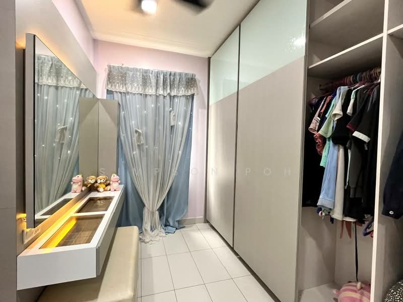 Cluster House for Sale in Setia Tropika (Johor Bahru) - Simpson Poh - Bedroom - PropertyGuru.com.my
