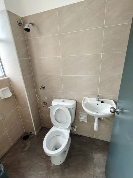 2-storey Terraced House for Sale in Bandar Dato Onn (Tebrau) - Karl Lim - Bathroom - PropertyGuru.com.my