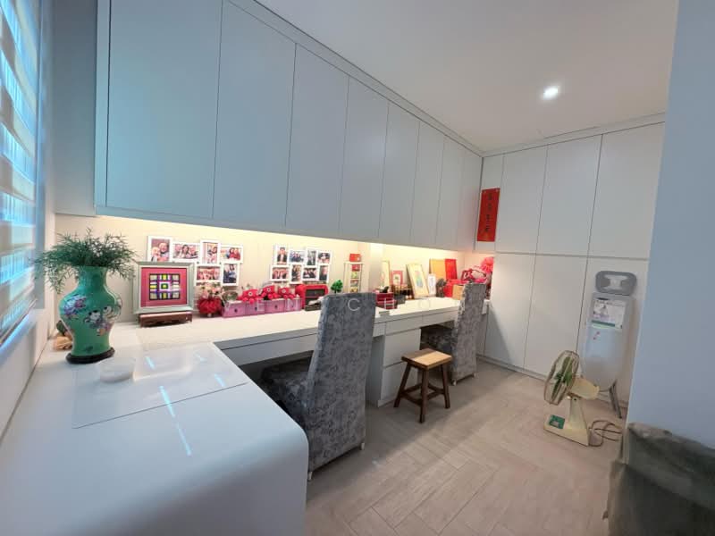 Rumah Teres 3-Tingkat untuk Dijual di Jade Hills (Kajang) - Even Chong - Study - PropertyGuru.com.my