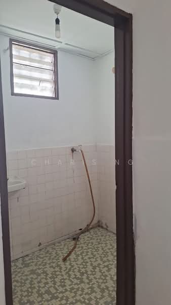 Rumah Teres 1-Tingkat untuk Dijual di SS3 (Petaling Jaya) - Charis Ng - Bathroom - PropertyGuru.com.my