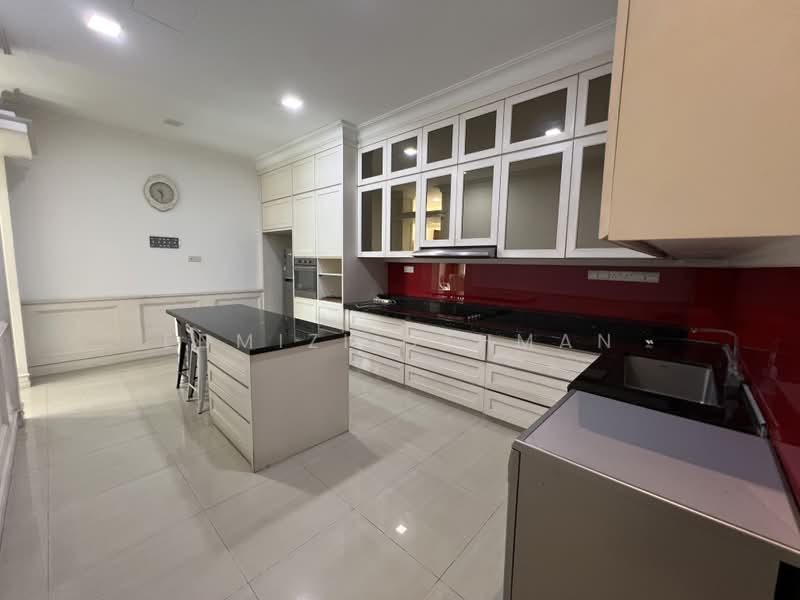 Rumah Berkembar untuk Dijual di Saujana (Selangor) - Edmizi Othman - Kitchen - PropertyGuru.com.my
