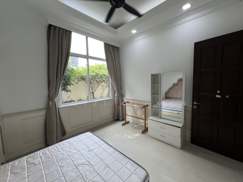 Rumah Berkembar untuk Dijual di Saujana (Selangor) - Edmizi Othman - Bedroom - PropertyGuru.com.my