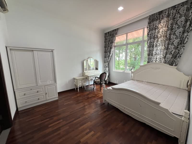Rumah Berkembar untuk Dijual di Saujana (Selangor) - Edmizi Othman - Bedroom - PropertyGuru.com.my