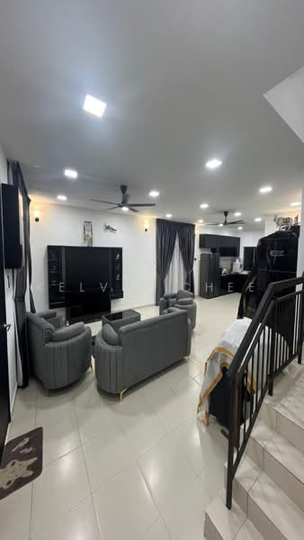 2-storey Terraced House for Rent in Taman Pulai Utama (Skudai) - Kelvin Chee - Living Room - PropertyGuru.com.my