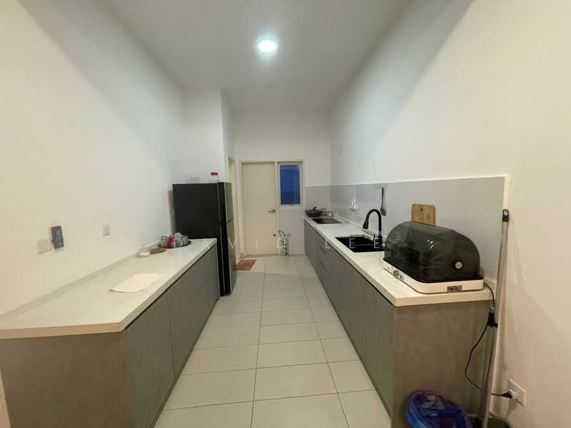 Rumah Teres untuk Dijual di Kota Emerald (Rawang) - David Lee - Kitchen - PropertyGuru.com.my