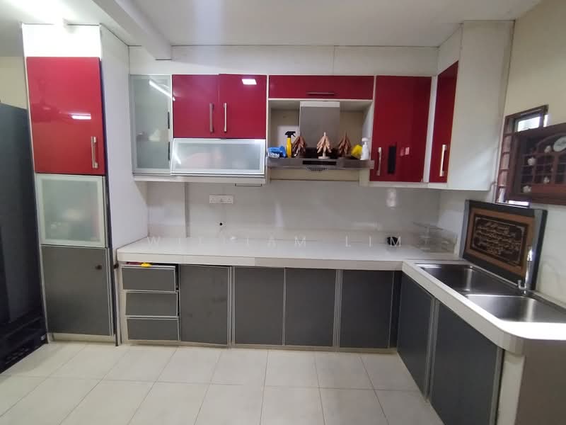 Rumah Teres 2-Tingkat untuk Dijual di Taman Mesra (Shah Alam) - William Lim - Kitchen - PropertyGuru.com.my