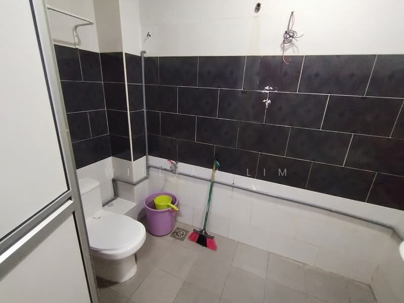 Rumah Teres 2-Tingkat untuk Dijual di Taman Mesra (Shah Alam) - William Lim - Bathroom - PropertyGuru.com.my