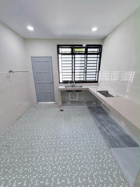 Rumah Berkembar untuk Dijual di Taman Pelangi (Johor Bahru) - Lauren Chai - Kitchen - PropertyGuru.com.my