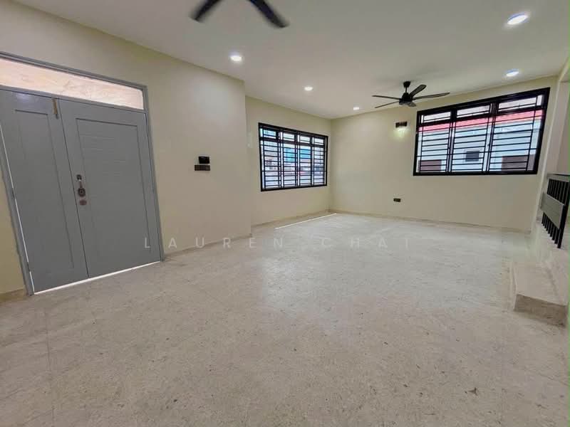 Rumah Berkembar untuk Dijual di Taman Pelangi (Johor Bahru) - Lauren Chai - Living Room - PropertyGuru.com.my