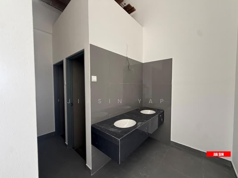 Factory for Rent in Seberang Perai (Penang) - Jiasin Yap - Bathroom - PropertyGuru.com.my