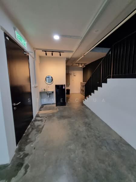 Warehouse for Rent in Taman Sains Selangor (Kota Damansara) - Steve Chua - Corridor - PropertyGuru.com.my