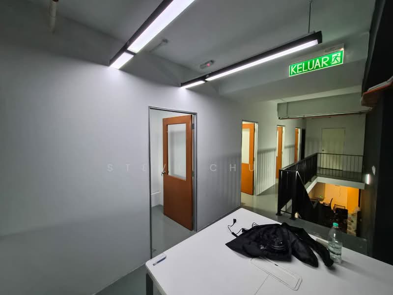 Warehouse for Rent in Taman Sains Selangor (Kota Damansara) - Steve Chua - Corridor - PropertyGuru.com.my