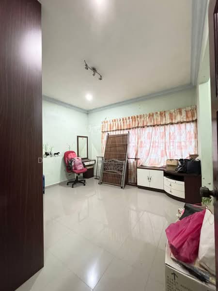 Rumah Teres 2-Tingkat untuk Dijual di Taman Pelangi (Johor Bahru) - Daniel Yong - Bedroom - PropertyGuru.com.my