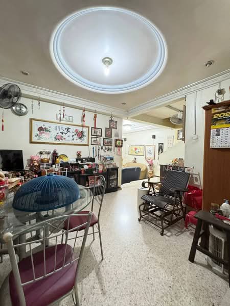 Rumah Teres 2-Tingkat untuk Dijual di Taman Pelangi (Johor Bahru) - Daniel Yong - Living Room - PropertyGuru.com.my