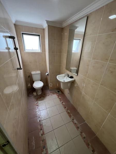 Kondominium untuk Dijual di Villa Wangsamas - Aw Qi Fan - Bathroom - PropertyGuru.com.my