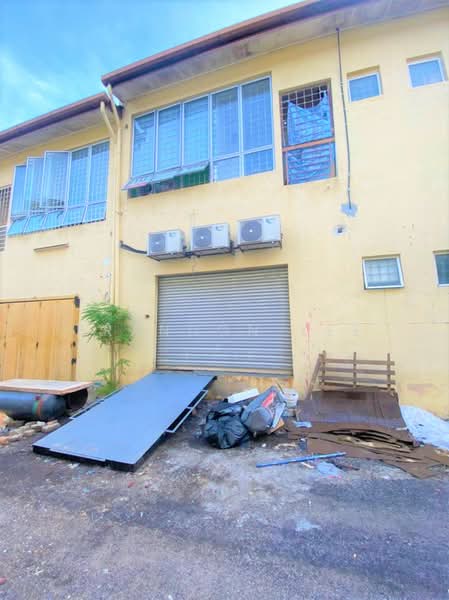 Shop for Sale in Taman Equine (Seri Kembangan) - Brandon Yee - Exterior - PropertyGuru.com.my
