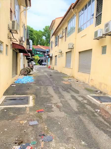 Shop for Sale in Taman Equine (Seri Kembangan) - Brandon Yee - Exterior - PropertyGuru.com.my