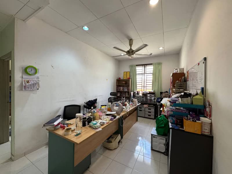 2.5-storey Terraced House for Sale in Taman Setia Indah (Tebrau) - Darren Ho - Study - PropertyGuru.com.my