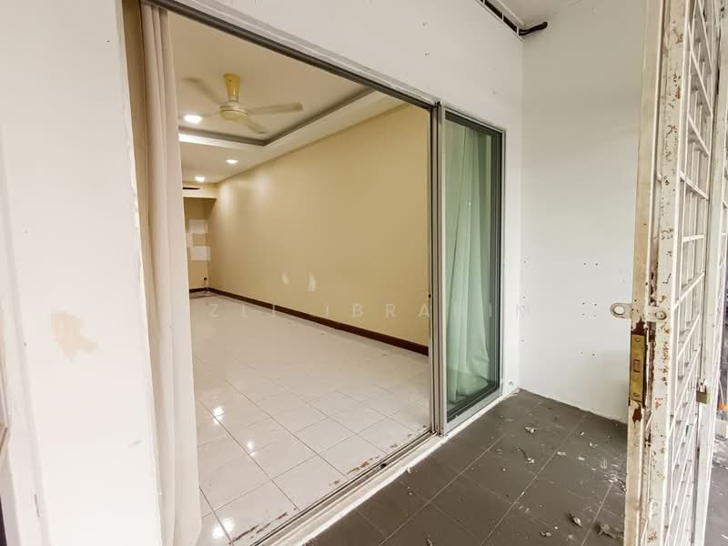 Rumah Teres 1-Tingkat untuk Dijual di Taman Lestari Putra (Seri Kembangan) - Azli Ibrahim - Interior - PropertyGuru.com.my