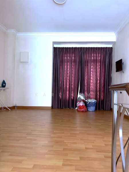 Rumah Berkembar untuk Dijual di Taman Mount Austin (Tebrau) - Karl Lim - Living Room - PropertyGuru.com.my