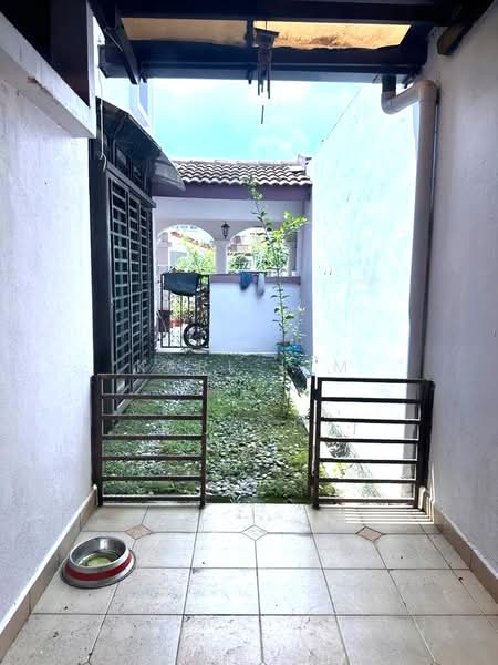 Rumah Berkembar untuk Dijual di Taman Mount Austin (Tebrau) - Karl Lim - Exterior - PropertyGuru.com.my