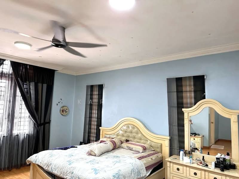Rumah Berkembar untuk Dijual di Taman Mount Austin (Tebrau) - Karl Lim - Bedroom - PropertyGuru.com.my