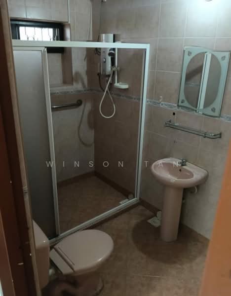 Rumah Berkembar untuk Dijual di Taman Serene (Johor Bahru) - Winson Tan - Bathroom - PropertyGuru.com.my