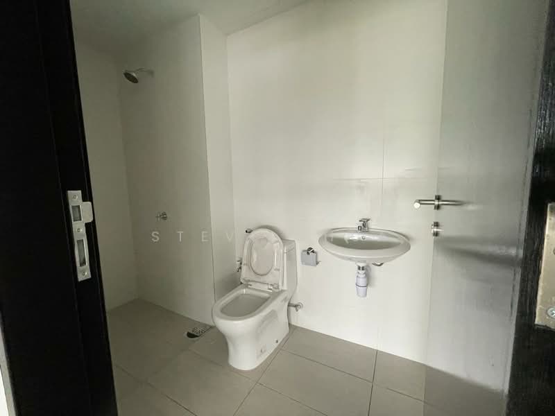 Warehouse for Rent in Taman Sains Selangor (Kota Damansara) - Steve Chua - Bathroom - PropertyGuru.com.my