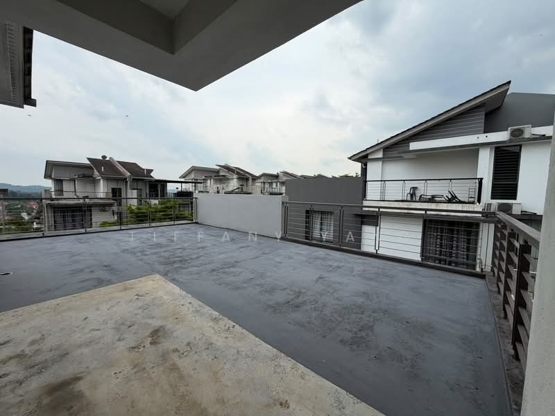 Semi-Detached House for Sale in Bandar Country Homes (Rawang) - Tiffany Yang - Balcony - PropertyGuru.com.my