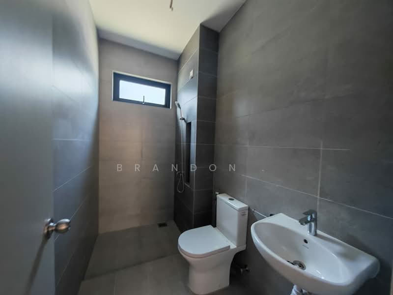 Terraced House for Sale in Gombak (Selangor) - Brandon . - Bathroom - PropertyGuru.com.my