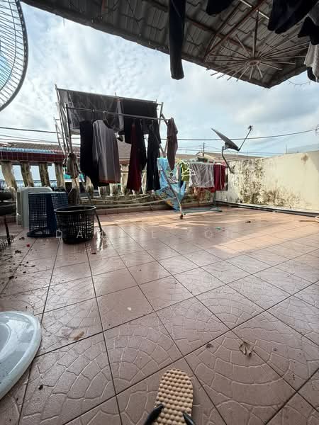 2-storey Terraced House for Sale in Taman Desa Cemerlang (Ulu Tiram) - Daniel Yong - Exterior - PropertyGuru.com.my
