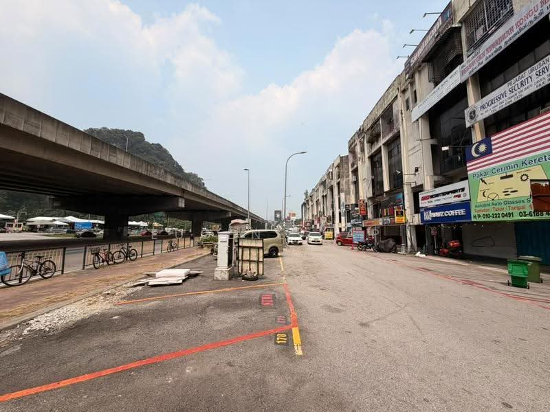 Kedai untuk Dijual di Taman Sri Batu Caves (Batu Caves) - Eugene Yap - Exterior - PropertyGuru.com.my