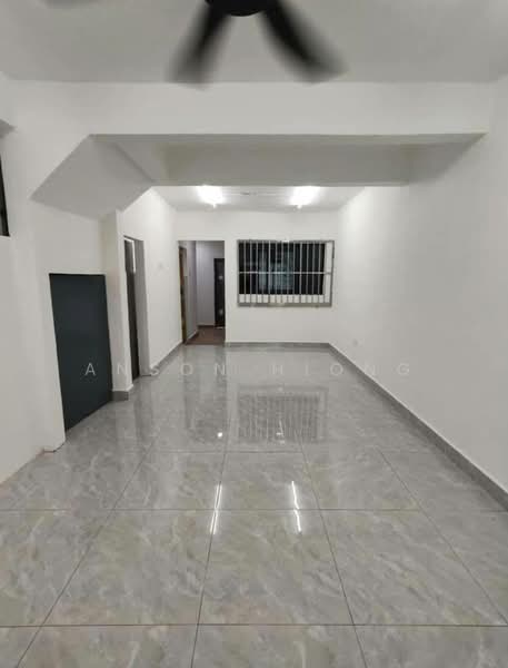 2-storey Terraced House for Sale in Taman Skudai Baru (Skudai) - Anson Hiong - Living Room - PropertyGuru.com.my