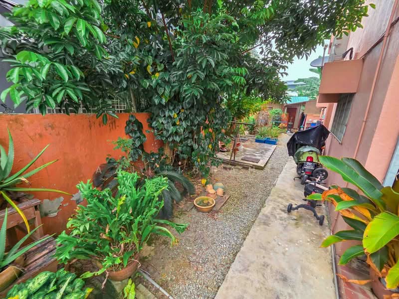 Bungalow House for Sale in Taman Sri Kajang (Kajang) - Azli Ibrahim - Exterior - PropertyGuru.com.my