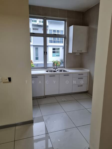Rumah Bandar untuk Disewa di Taman Sutera Utama (Skudai) - Tracy Ong - Kitchen - PropertyGuru.com.my