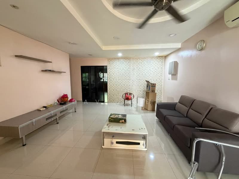 2-storey Terraced House for Sale in Rawang Perdana 2 (Rawang) - David Lee - Living Room - PropertyGuru.com.my