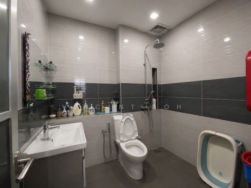 Semi-Detached House for Sale in Setia Damai (Setia Alam) - Vincent Goh - Bathroom - PropertyGuru.com.my