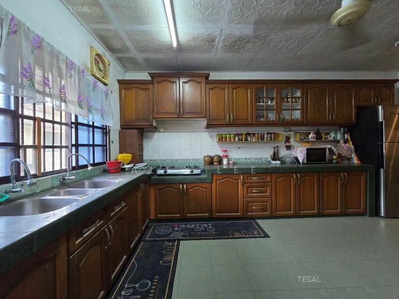 1-storey Terraced House for Sale in Klang (Selangor) - Alex Lee - Kitchen - PropertyGuru.com.my