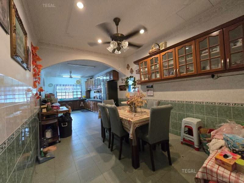 1-storey Terraced House for Sale in Klang (Selangor) - Alex Lee - Kitchen - PropertyGuru.com.my