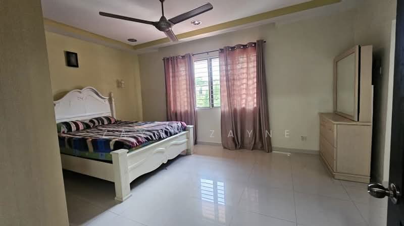 Semi-Detached House for Sale in Bukit Damansara (Damansara Heights) - Zayne Zayne - Bedroom - PropertyGuru.com.my